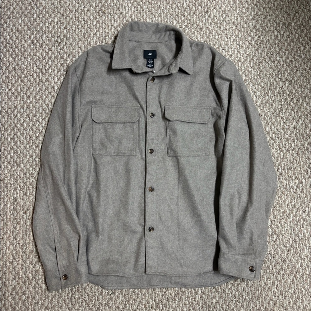 H&M Men's NWT Light Gray Stylish Casual Button Down Shirt Jacket